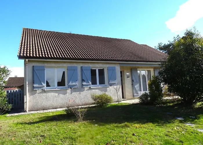 Et Salle De Bain De Privee Proche De Pau منزل للإقامة